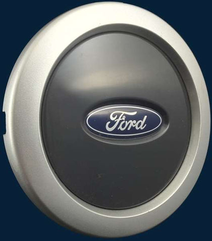 '03-06 Ford Expedition Silver / Gray Center Cap for 17